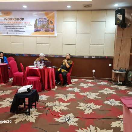 Klinik Proposal Thesis Mahasiswa S2 Penelitian dan Evaluasi Pendidikan (PEP) UNM: Wujud Komitmen Meningkatkan Kualitas Penelitian