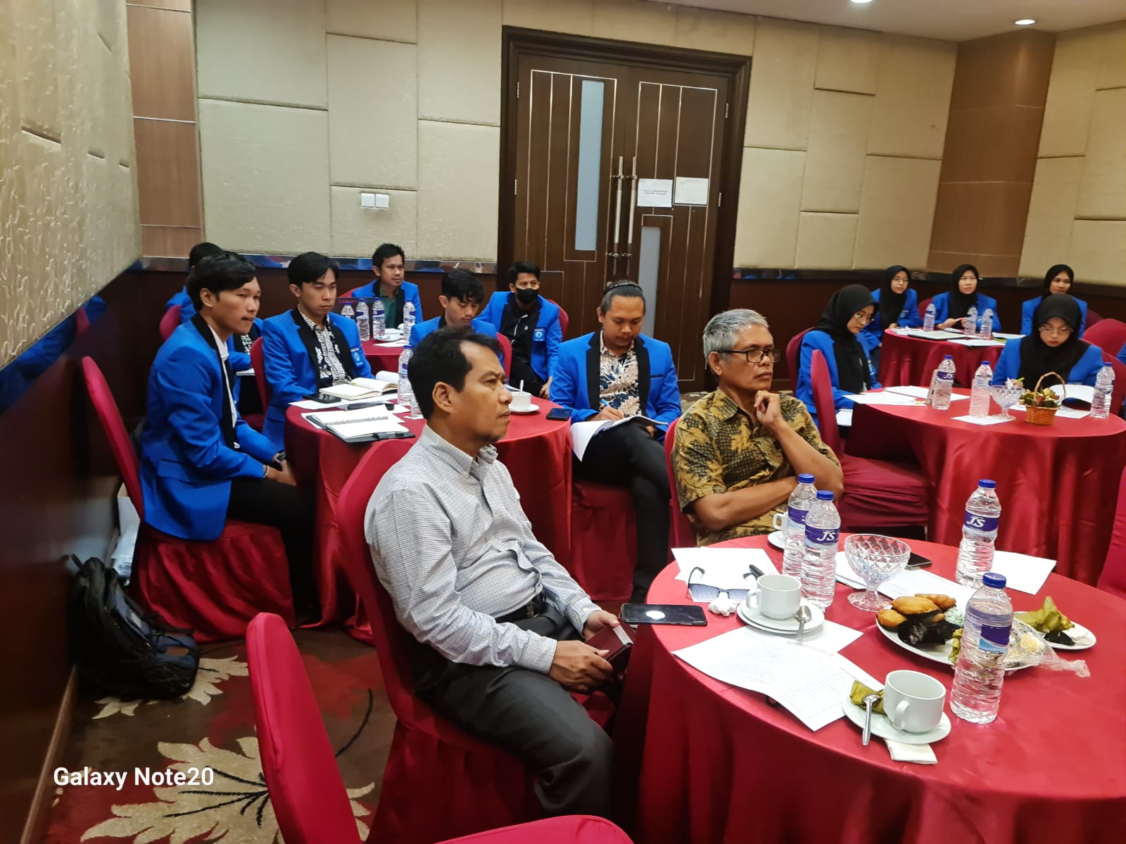 Penguatan Metodologi Penelitian: UNM Gelar Workshop untuk Mahasiswa S2 PEP